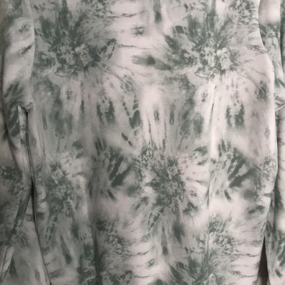 NWT Gaiam tye die sweatshirt - Picture 6 of 7